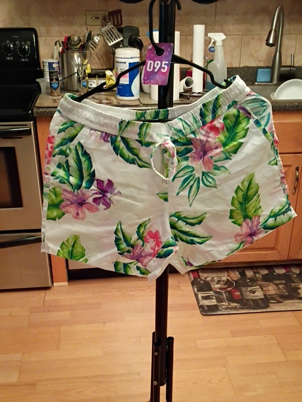 Tommy Bahama White Tropical Leaf & Hibiscus High-Waist Drawstring Shorts